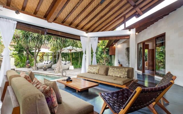 Luxury Balinese 3-bedroom Villa in Seminyak - A Popular Choice!