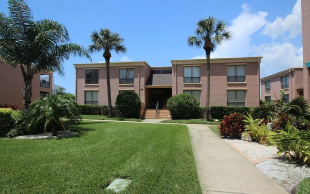 Sea Club by Teeming Vacation Rentals