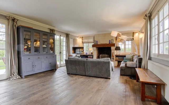Luxueuse Chaumière 4 Chambres avec jardin