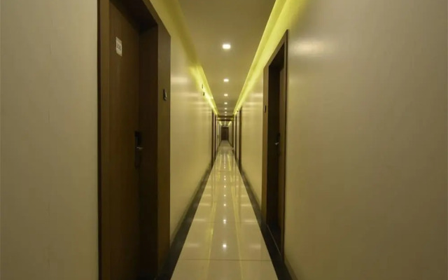 JP Kyriad Dhule