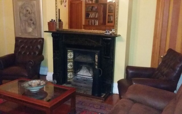 44 MEMORIAL Manor
