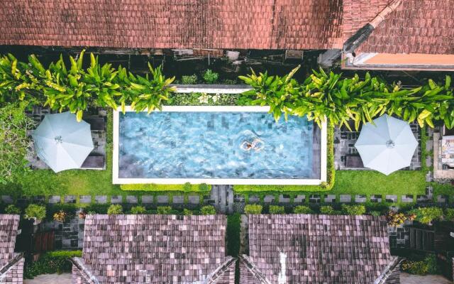 Ari Cottages