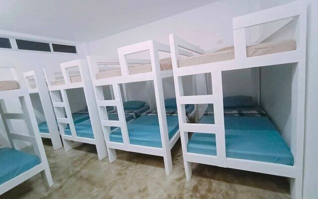 Tropical Vibes Inn Siargao