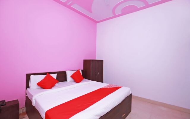 OYO 37470 The Mohan Grand
