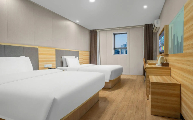 7Days Inn Chain Hotel (Changsha Yinpenling Liugoulong Subway Station)