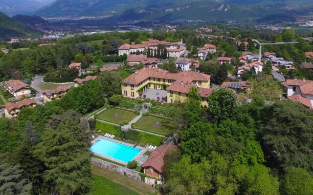 Villa La Vescogna Historic House With Pool