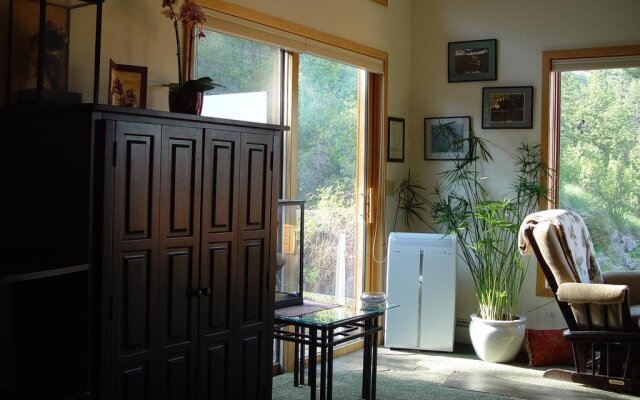Blue Mountain Bed & Breakfast