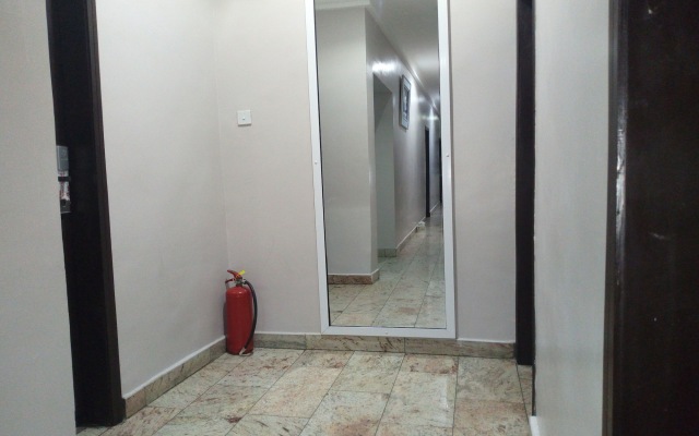 Dionzec Hotel & Suites
