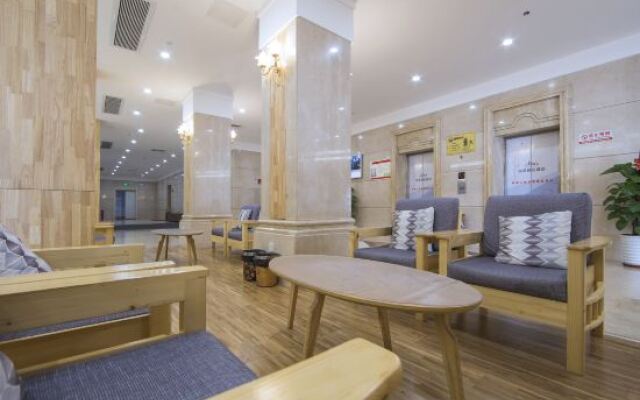 Elan Select Hotel (Quanzhou West Street Bell Tower)