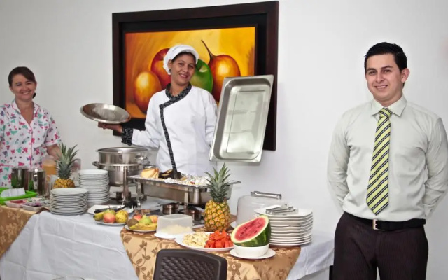Hotel San Luis Plaza