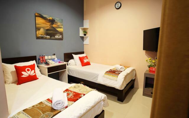 ZEN Rooms Basic Audah Syariah Sutos