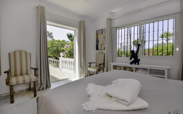 Beautiful Villa Near Beach - Marbella