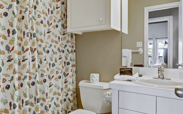 Indian Summer 3 Bedrooms 2 Bathrooms Home