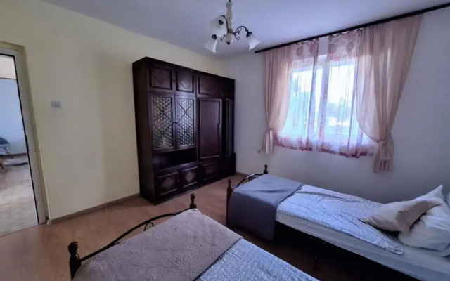 Ellgasi Charming & Cozy Apartment