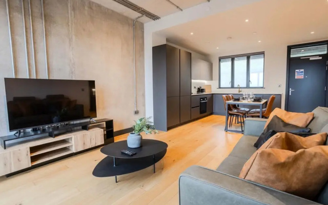 Marron Suite 2BR City Walks