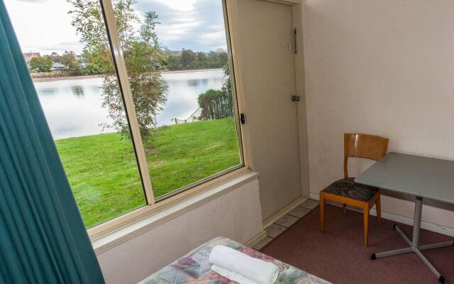 Moruya Waterfront Hotel Motel