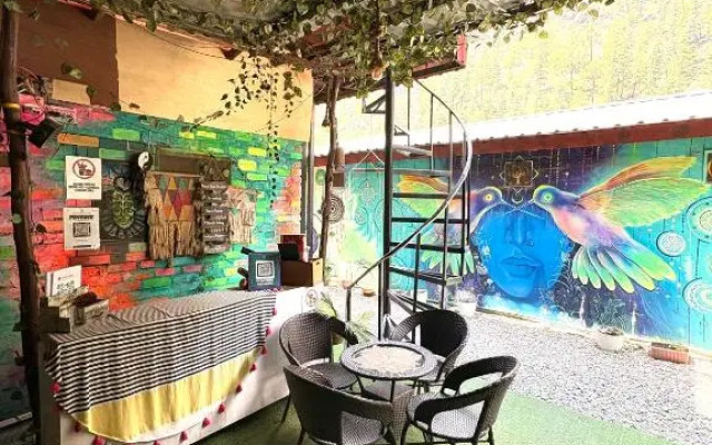 The Dreamcatcher room’s & cafe