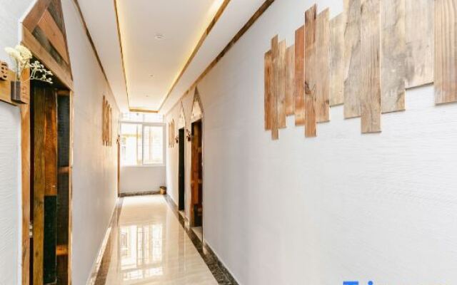 Xiyi Hailuogou townlet Xiaozhu Homestay