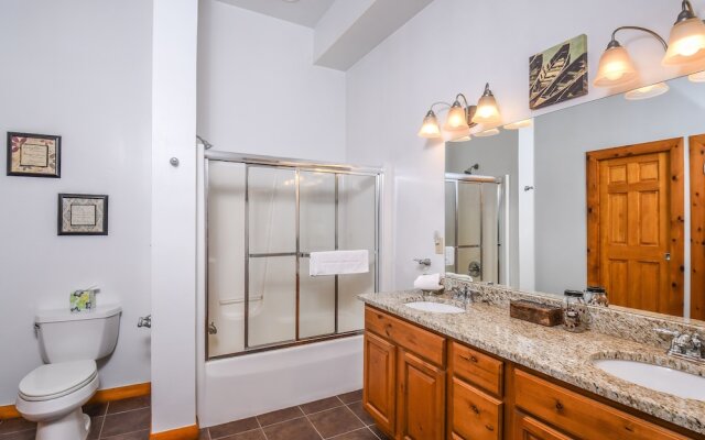 Pinnacle Retreat 5 Bedroom House