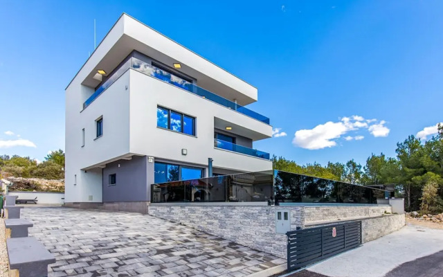 Villa Shaula