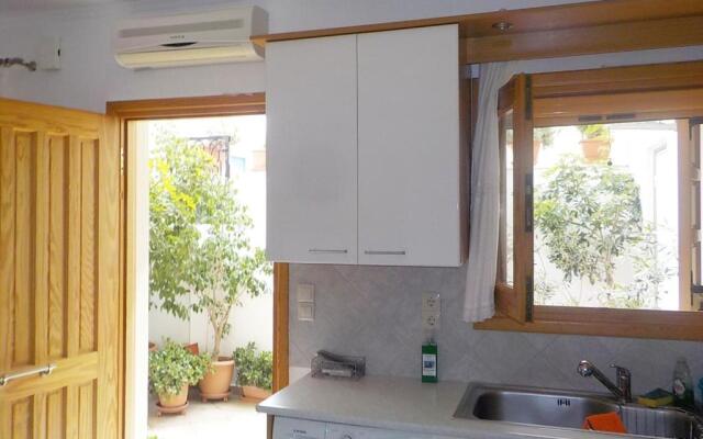 Independent AGAPITOS APART , 2BDRM, private patio