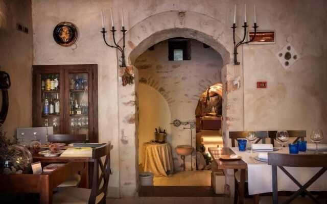 Hotel Antico Furlo