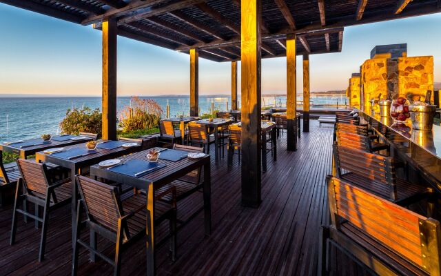 Radisson Blu Acqua Hotel & Spa Concon