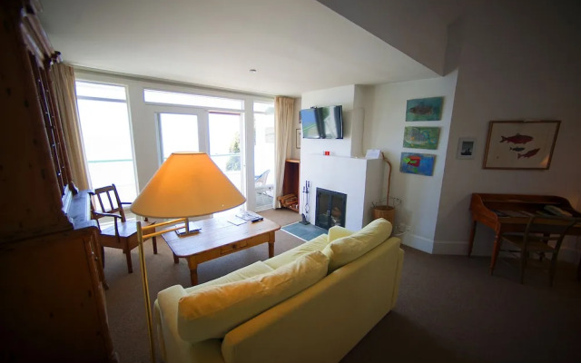 Sooke Harbour House