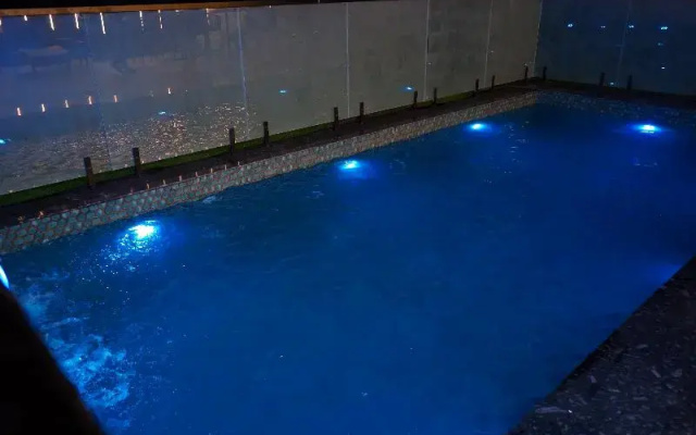 Shrigo Hotels Banaras