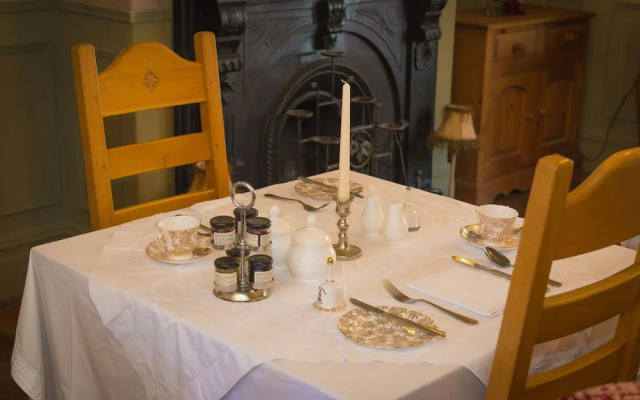 Victoria House Room Only Accommodation