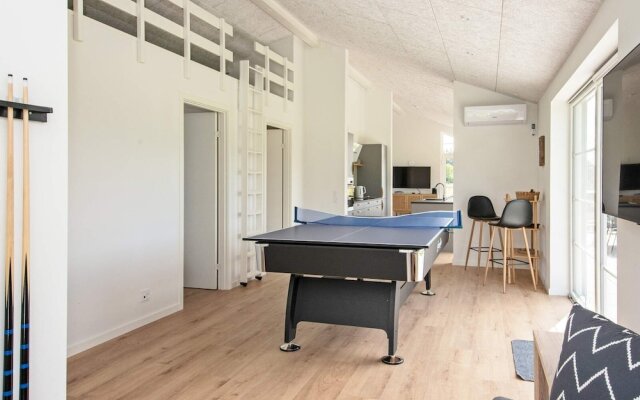 12 Person Holiday Home in Ansager