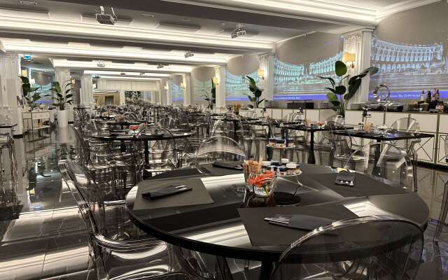 Radisson Blu GHR Hotel, Rome