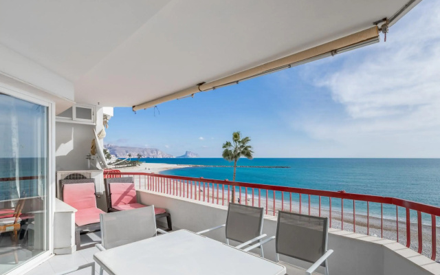 Seafront apartment Altea
