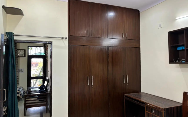 Pacific Inn Huda City Centre Sec 41