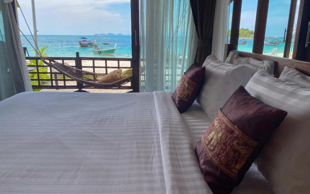 Lipe Beach Resort
