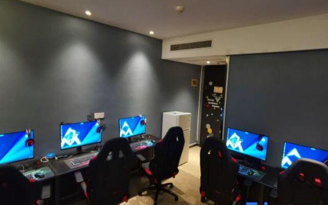 Yimei Hotel (Zhengzhou International Trade 360 Zoo)