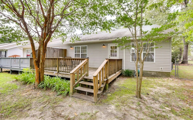 Tranquil Thomasville Retreat w/ Deck + Dining Area