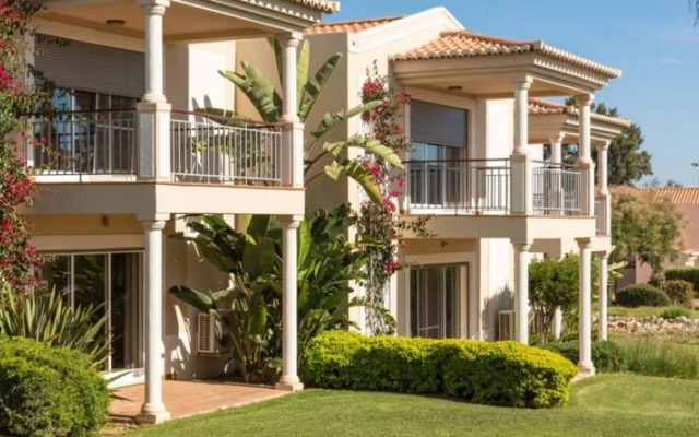 Sensational 2 Bedroom Townhouse 4 People