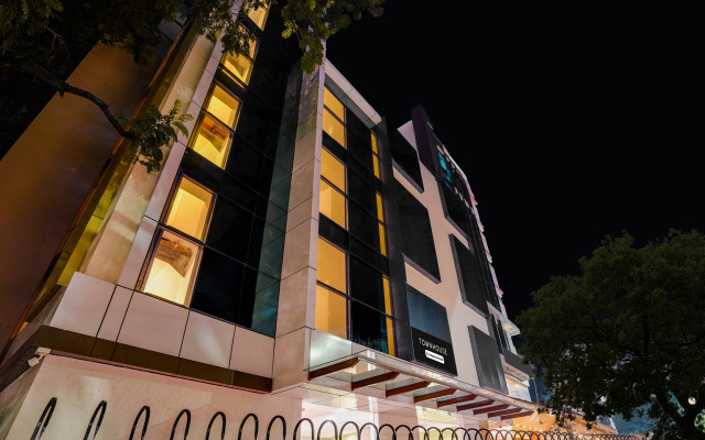 Super Townhouse ITPL Near Prestige Shanti Niketan