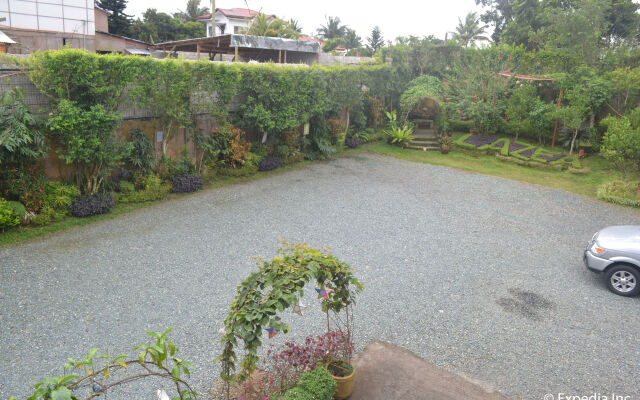 Lazea Tagaytay Inn