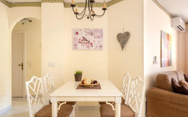 An oasis Apartment between Fuengirola and Marbella Ref 21