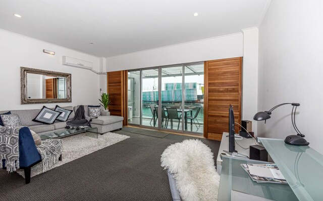 Princes Wharf Luxury - Fabulous Views