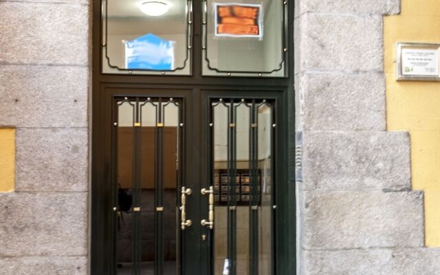 Apartamento Puerta del Sol VI