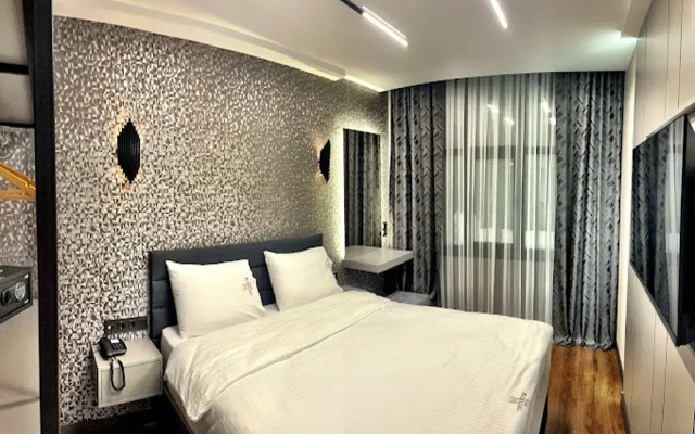 Uzunkum Hotel