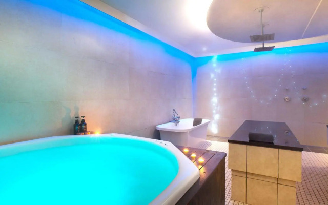 The Caledon Hotel & Spa
