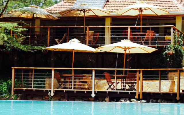 Wildebeest Eco Camp
