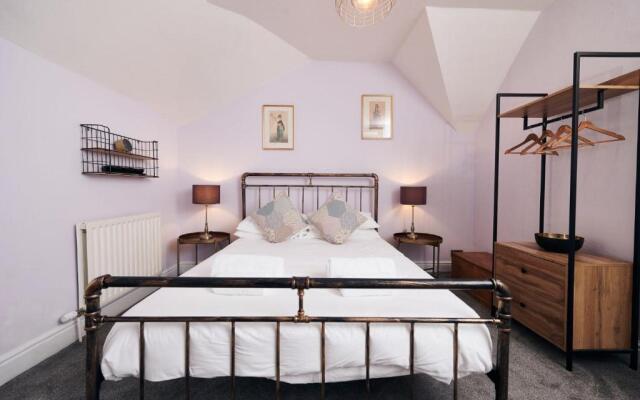 The Cors Country House