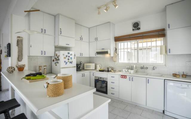 Protaras Nisia Seaside Villa