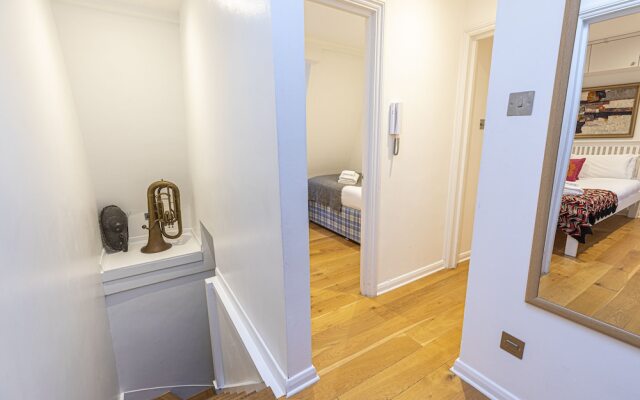 Elegant 4br House in Kensington