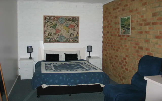 Balnarring Village Motor Inn